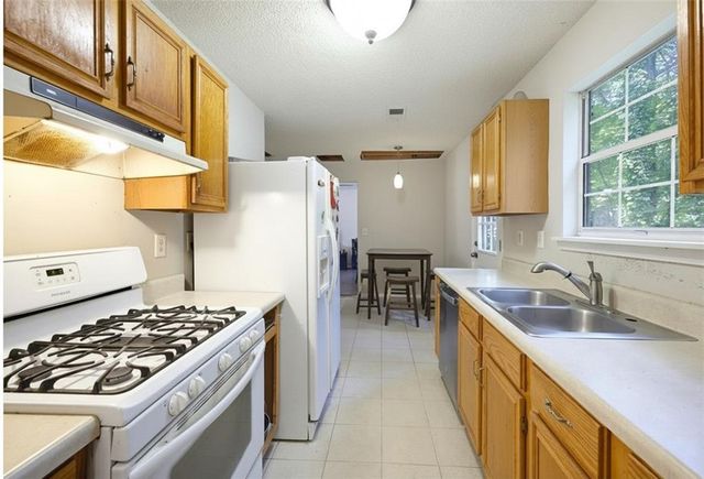 2769 Kerri Place, Lithia Springs, GA 30122