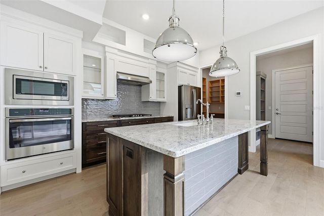 723 SW 131 DRIVE, Newberry, FL 32669