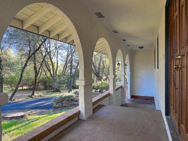 2580 Golden Fawn Trl, Shingle Springs, CA 95682