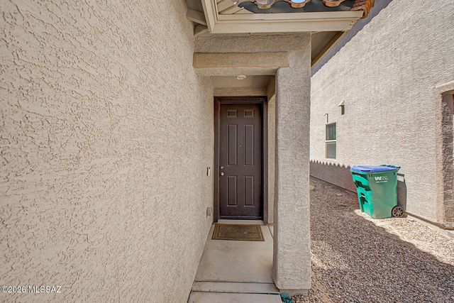 5975 N Umbra Court, Tucson, AZ 85741
