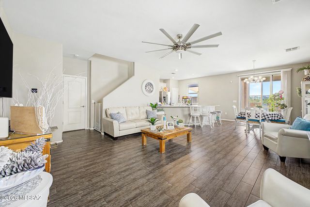 5975 N Umbra Court, Tucson, AZ 85741