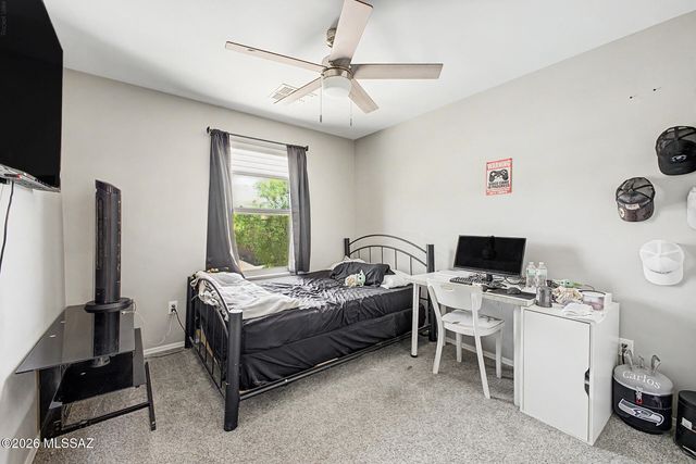 5975 N Umbra Court, Tucson, AZ 85741
