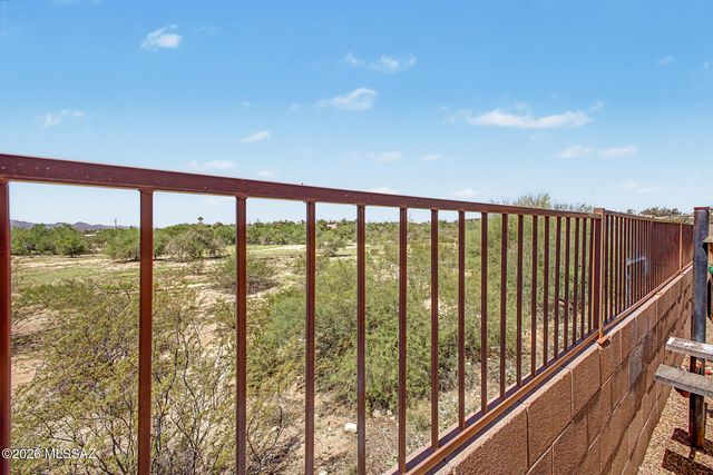 5975 N Umbra Court, Tucson, AZ 85741