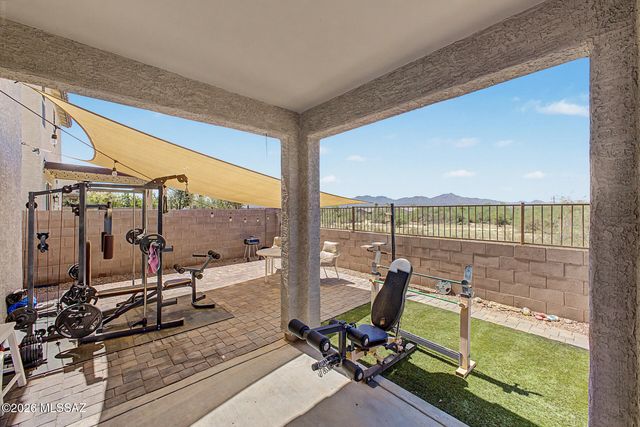 5975 N Umbra Court, Tucson, AZ 85741