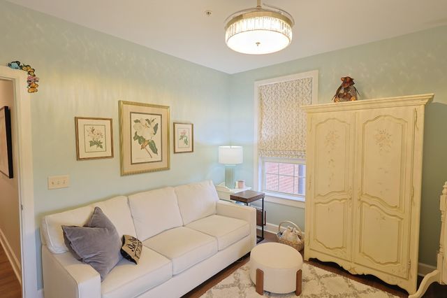 307 Seven Springs Way Apt 304, Brentwood, TN 37027