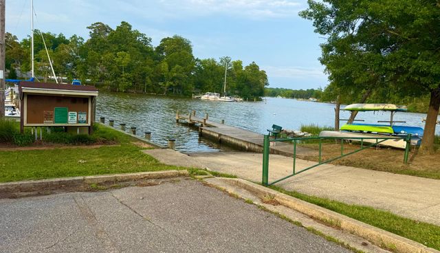 509 HIGHLAND DR, Edgewater, MD 21037