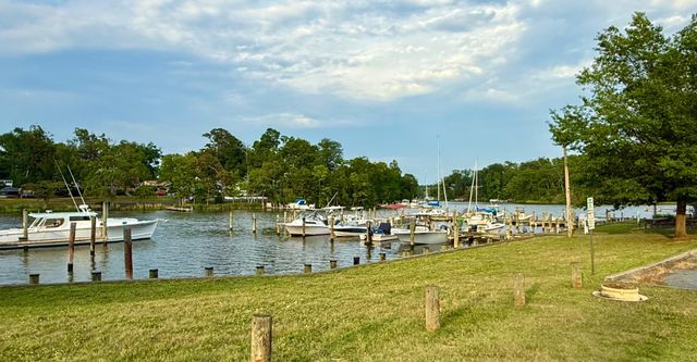509 HIGHLAND DR, Edgewater, MD 21037