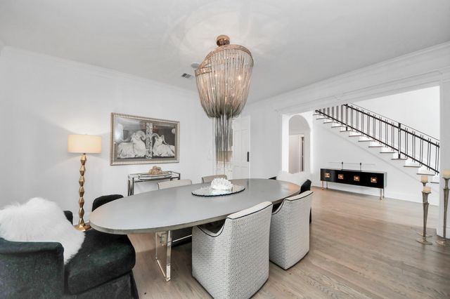 5042 Cedar Creek Drive, Houston, TX 77056