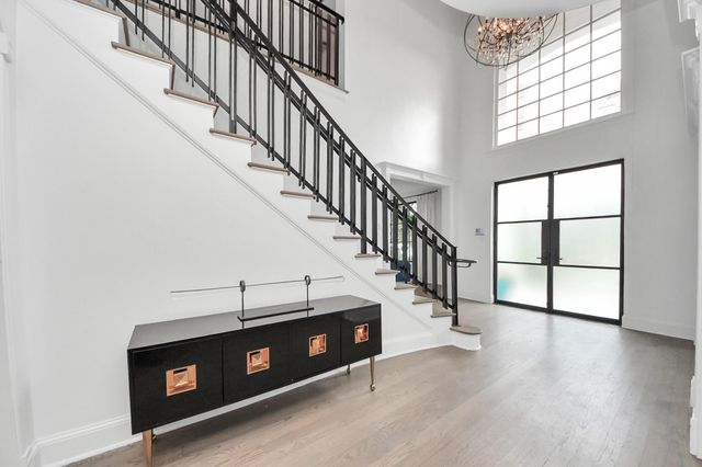 5042 Cedar Creek Drive, Houston, TX 77056