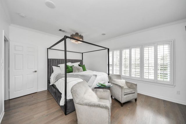 5042 Cedar Creek Drive, Houston, TX 77056