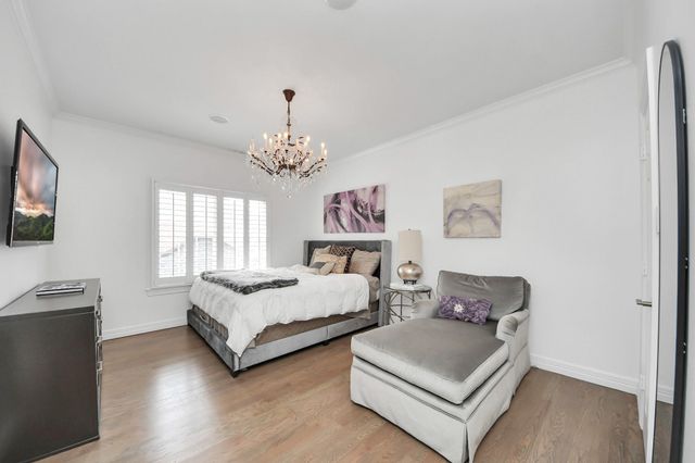 5042 Cedar Creek Drive, Houston, TX 77056