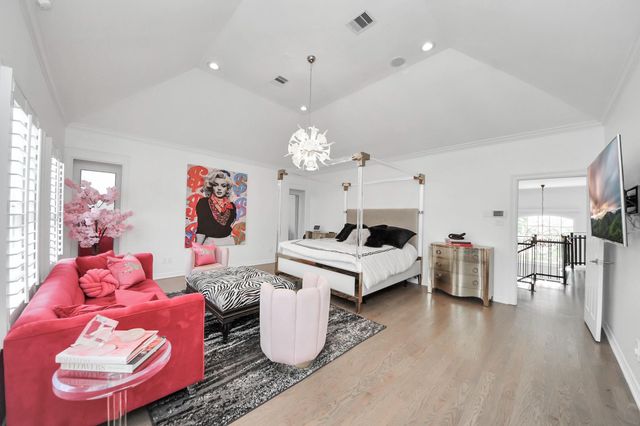 5042 Cedar Creek Drive, Houston, TX 77056