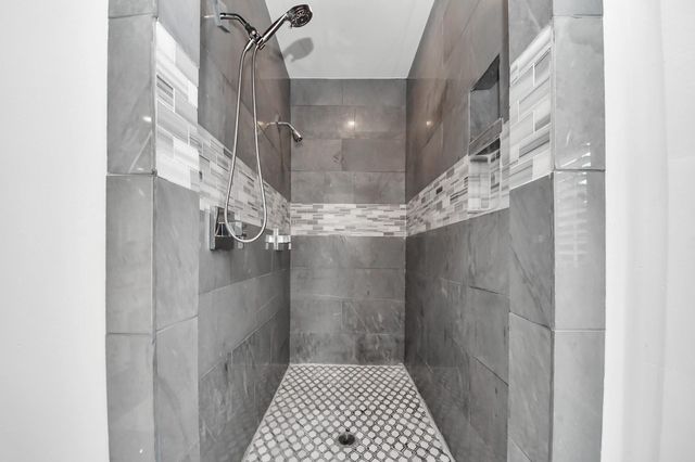 5042 Cedar Creek Drive, Houston, TX 77056