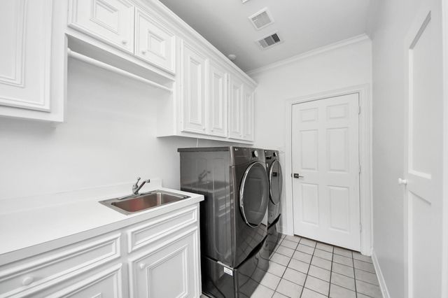 5042 Cedar Creek Drive, Houston, TX 77056