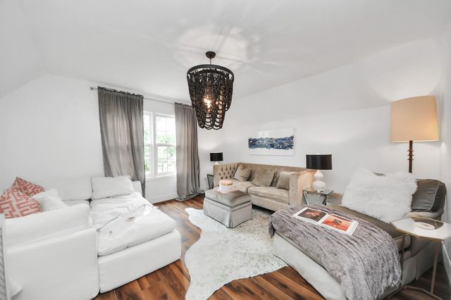 5042 Cedar Creek Drive, Houston, TX 77056