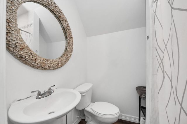 5042 Cedar Creek Drive, Houston, TX 77056