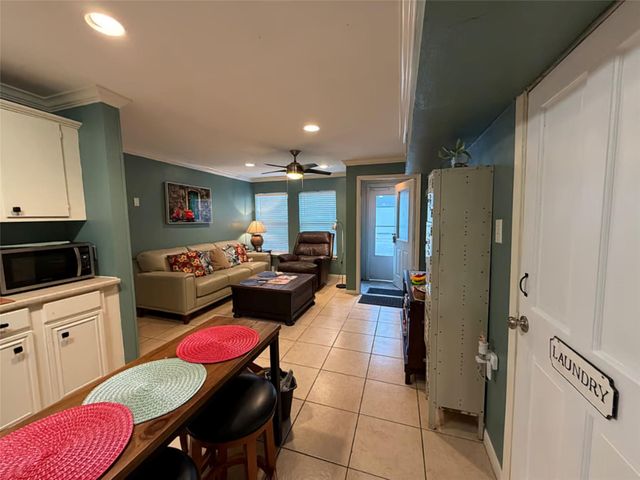 2808 Columbia Street A, Houston, TX 77008