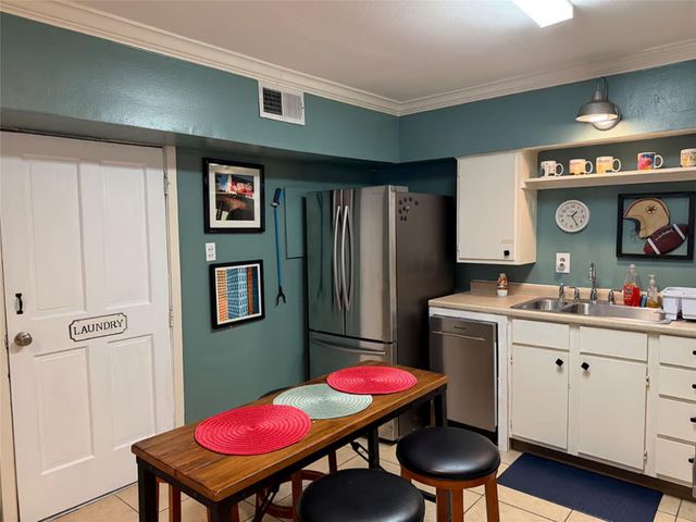2808 Columbia Street A, Houston, TX 77008
