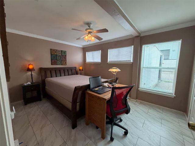 2808 Columbia Street A, Houston, TX 77008