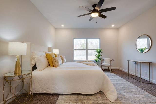 1416 East Piney Road, Dickson, TN 37055