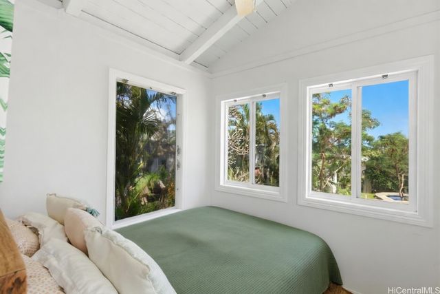 952 Holoholo Street, Kailua, HI 96734