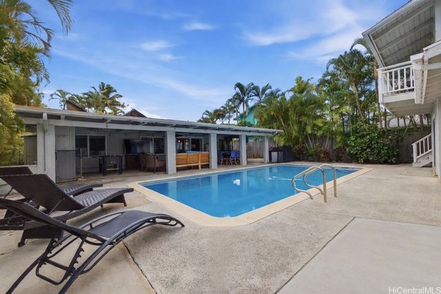 952 Holoholo Street, Kailua, HI 96734