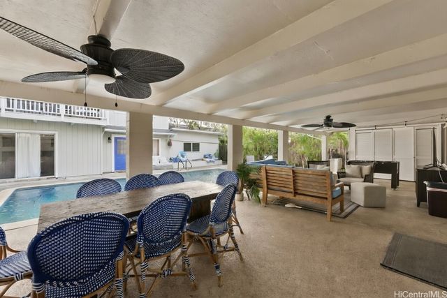 952 Holoholo Street, Kailua, HI 96734
