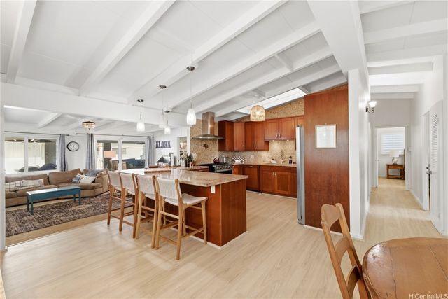 952 Holoholo Street, Kailua, HI 96734