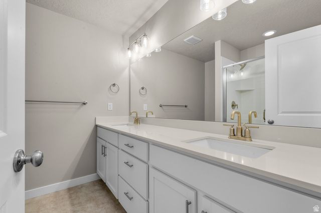 6568 W RAYNOLDS PEAK WAY, West Jordan, UT 84081