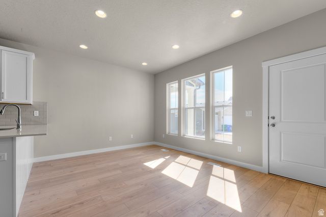 6568 W RAYNOLDS PEAK WAY, West Jordan, UT 84081