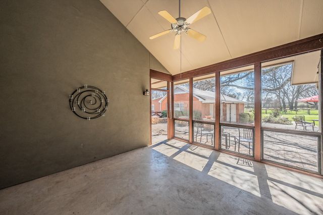 1040 Sherman Drive, Cedar Hill, TX 75104