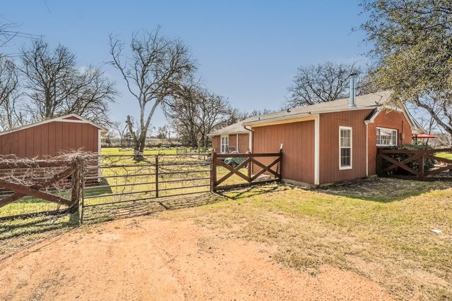1040 Sherman Drive, Cedar Hill, TX 75104