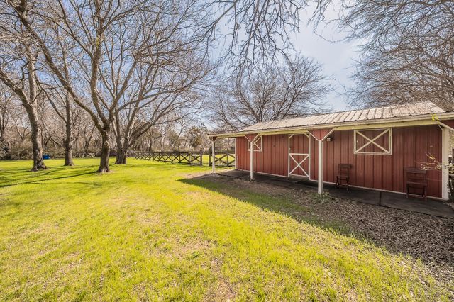 1040 Sherman Drive, Cedar Hill, TX 75104