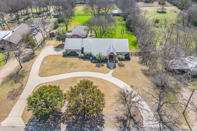 1040 Sherman Drive, Cedar Hill, TX 75104