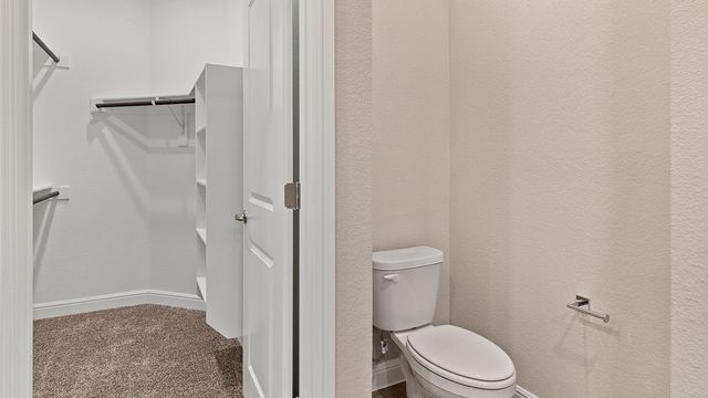 1421 CANTERBURY Trail, Desoto, TX 75115