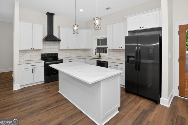 166 Midway Road, Barnesville, GA 30204