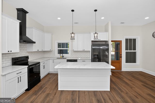 166 Midway Road, Barnesville, GA 30204