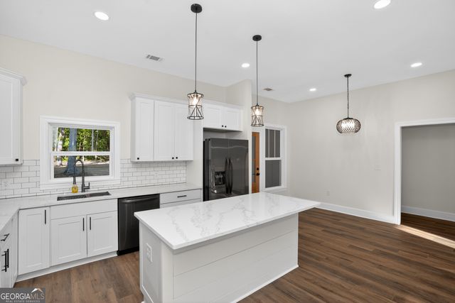 166 Midway Road, Barnesville, GA 30204
