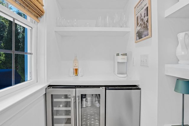 99 Cooke St, Edgartown, MA 02539