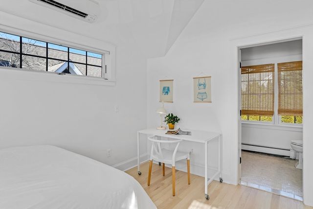 99 Cooke St, Edgartown, MA 02539