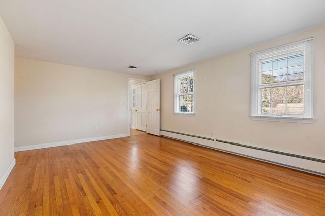 15 Greenwood Road, East Dennis, MA 02641