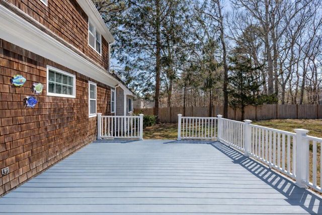 15 Greenwood Road, East Dennis, MA 02641