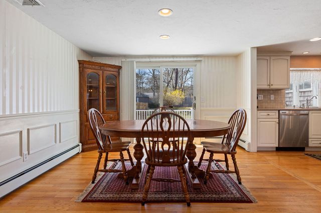 15 Greenwood Road, East Dennis, MA 02641
