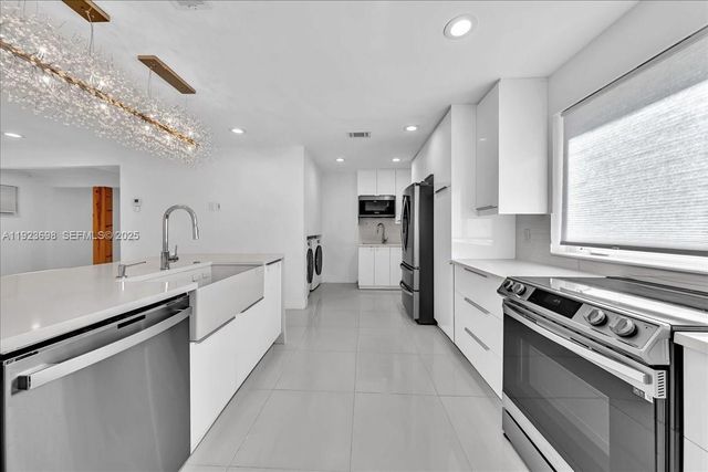 348 Palm St 0, Hollywood, FL 33019