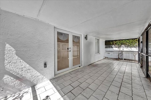 348 Palm St 0, Hollywood, FL 33019