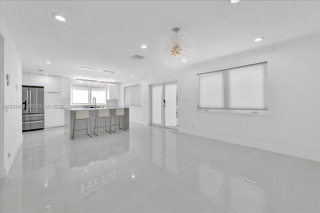 348 Palm St 0, Hollywood, FL 33019