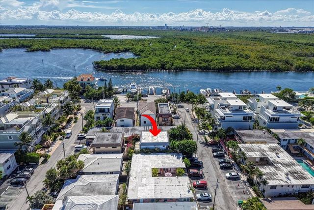 348 Palm St 0, Hollywood, FL 33019