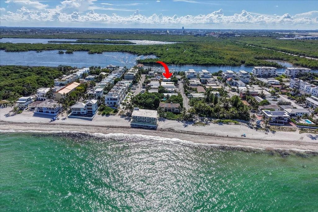 348 Palm St 0, Hollywood, FL 33019