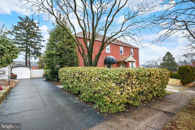 2980 CROYDEN RD, Harrisburg, PA 17104