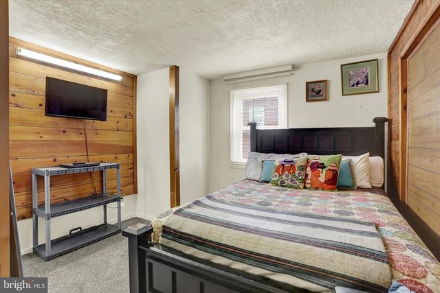 2980 CROYDEN RD, Harrisburg, PA 17104